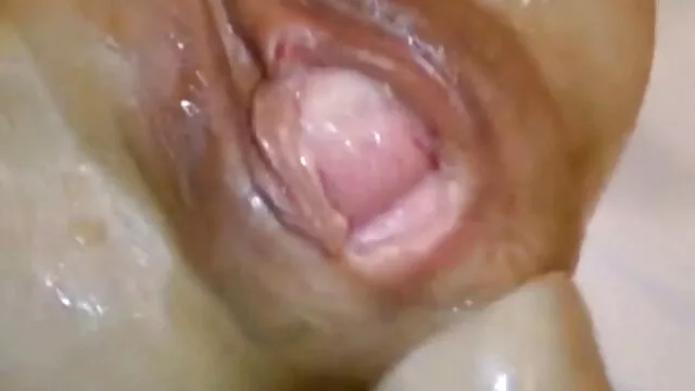 Porno Geen registratie  Lekkere vagina die nylon sexfilm zichzelf vastgrijpt.