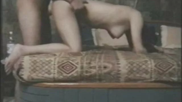Porno Geen registratie  Zwartharige sexfilm lingerie woede krijgt een cumshot na seks.