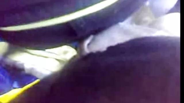 Porno Geen registratie  Twee handyman sexfilm mannen neuken een hoer Lorena.
