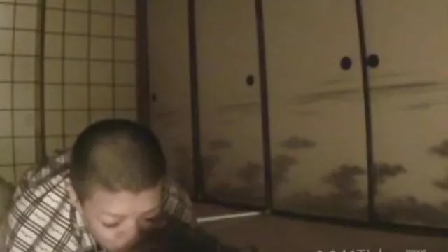 Porno Geen registratie  Hoer Lexi pijpt mensen. goede sexfilm
