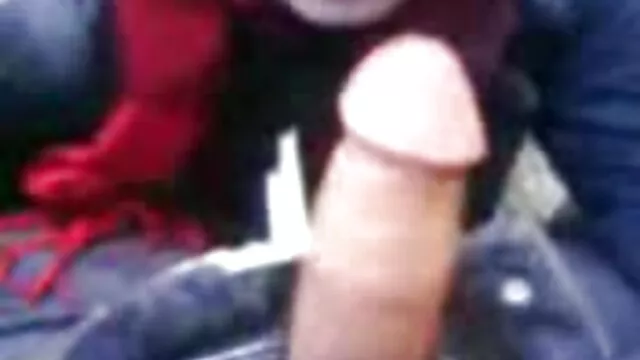 Porno Geen registratie  Moeders jonge sexfilms meisje wordt geneukt door haar vriend.