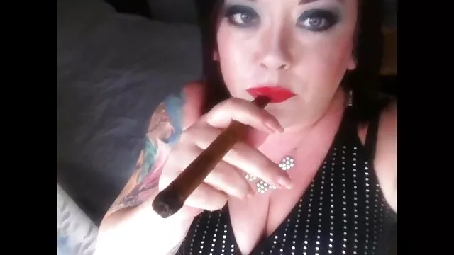 Porno Geen registratie  Naakt gratis lange seksfilms mager meisje in olie opgewonden om te masturberen voor de webcam