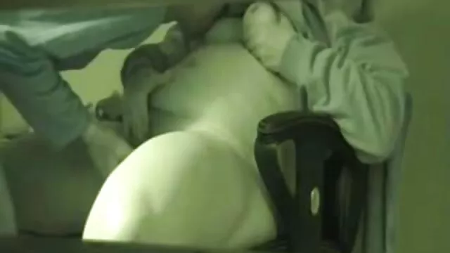 Porno Geen registratie  Rotzooit met de duivel en slik sperma in. sexfilm m