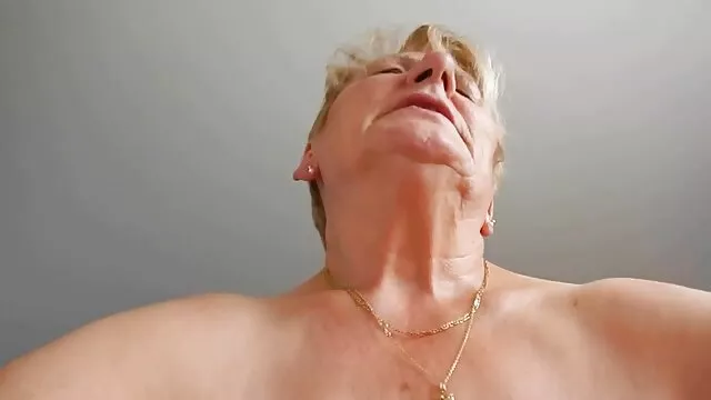 Porno Geen registratie  Ik ben blij sexfilm bedava met een dildo.