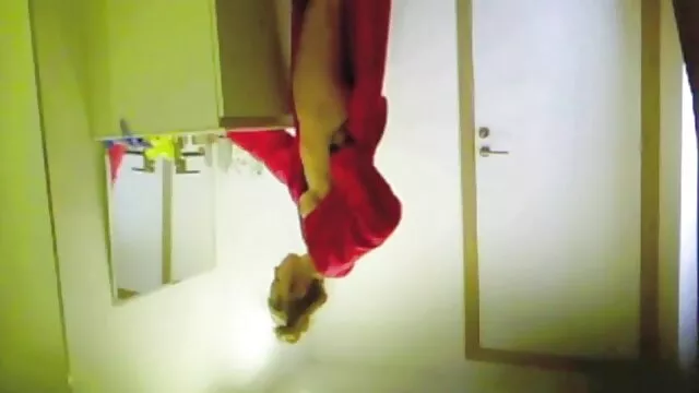 Porno Geen registratie  Een vrouw die op het gezicht van haar man zit en haar in vorm brengt privesexfilm