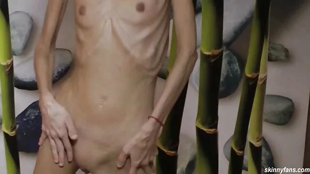 Porno Geen registratie  Een student die bejaarden sex film gepassioneerd is.